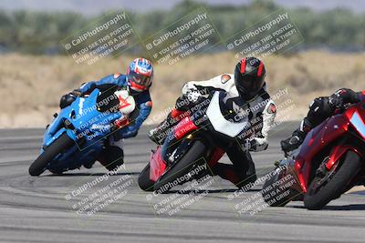 media/Oct-13-2025-Moto Forza (Mon) [[a66d839500]]/3-B Group/Session 3 (Turn 16)/